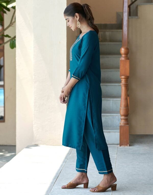 Teal Blue Embroidery Cotton Straight Kurta With Pant And Dupatta - Image 3