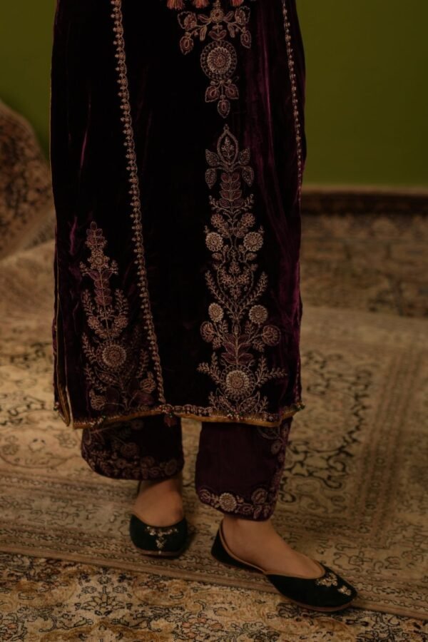 Women Chanderi Kurta Palazzo Dupatta Set - Image 3