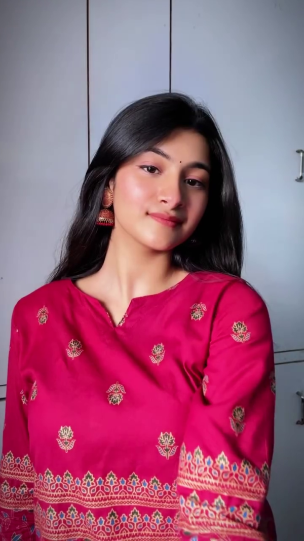 Women Plus size Floral Embroidered Kurta with Trouser & With Dupatta