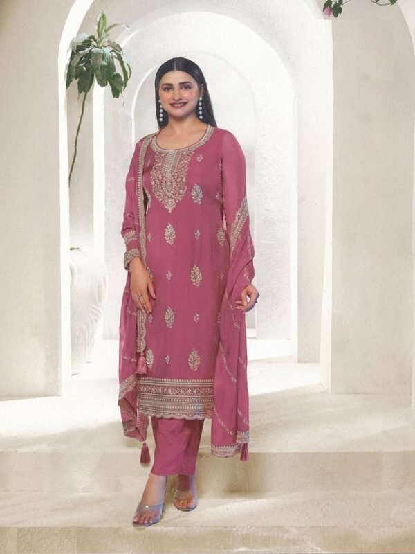 HEVY MAROON GOWN