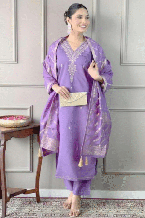 Elegant Lavender Kurta Set with Dupatta