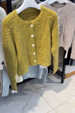 Trendy Buttoned Knit Cardigan