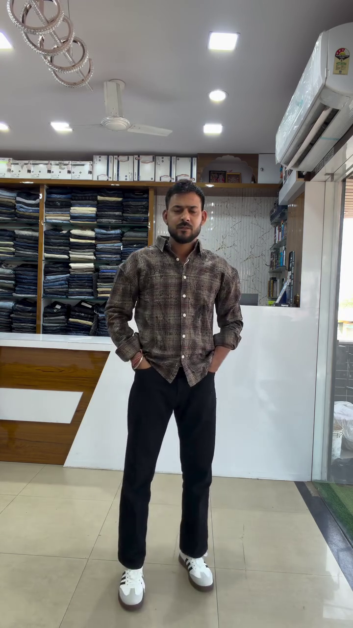 Men Spread Collar Textured Cotton Relaxed Fit Casual Shirt - Image 7