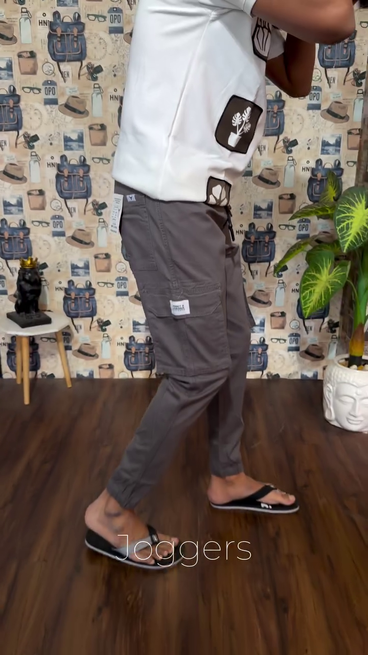 Men Relaxed Straight Leg Easy Wash Cargos Trousers - Image 5