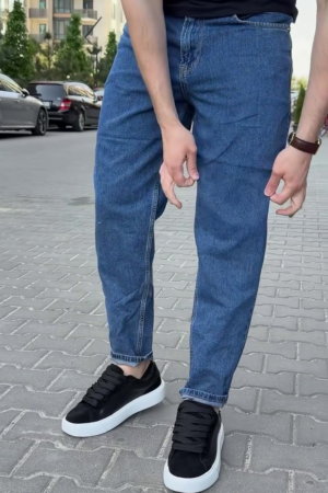 Men Wide Leg Mid-Rise Applique Cotton Jeans