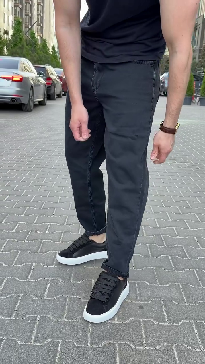 Men Wide Leg Mid-Rise Applique Cotton Jeans - Image 9