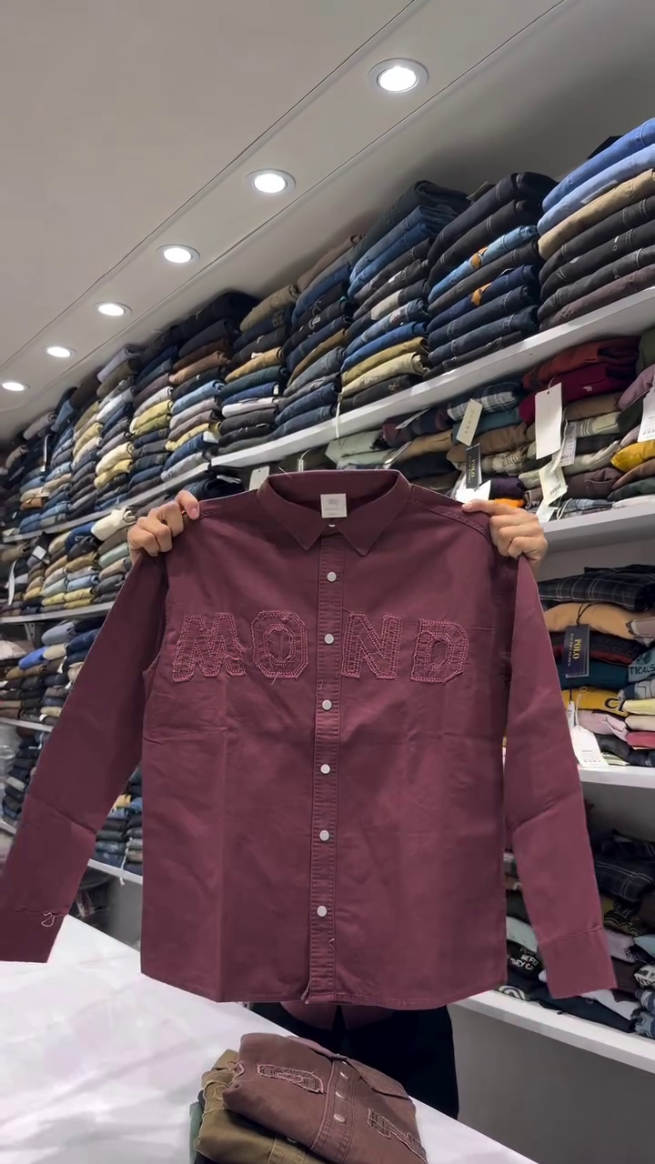 Men Textured Spread Collar Cotton Casual Shirt - Image 8