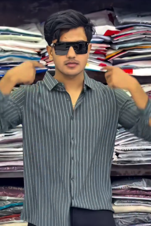 Men Slim Fit Opaque Striped Formal Shirt