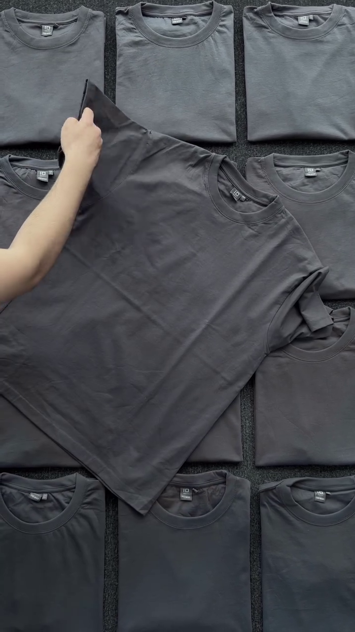 Men Grey Drop-Shoulder Sleeves T-shirt - Image 4